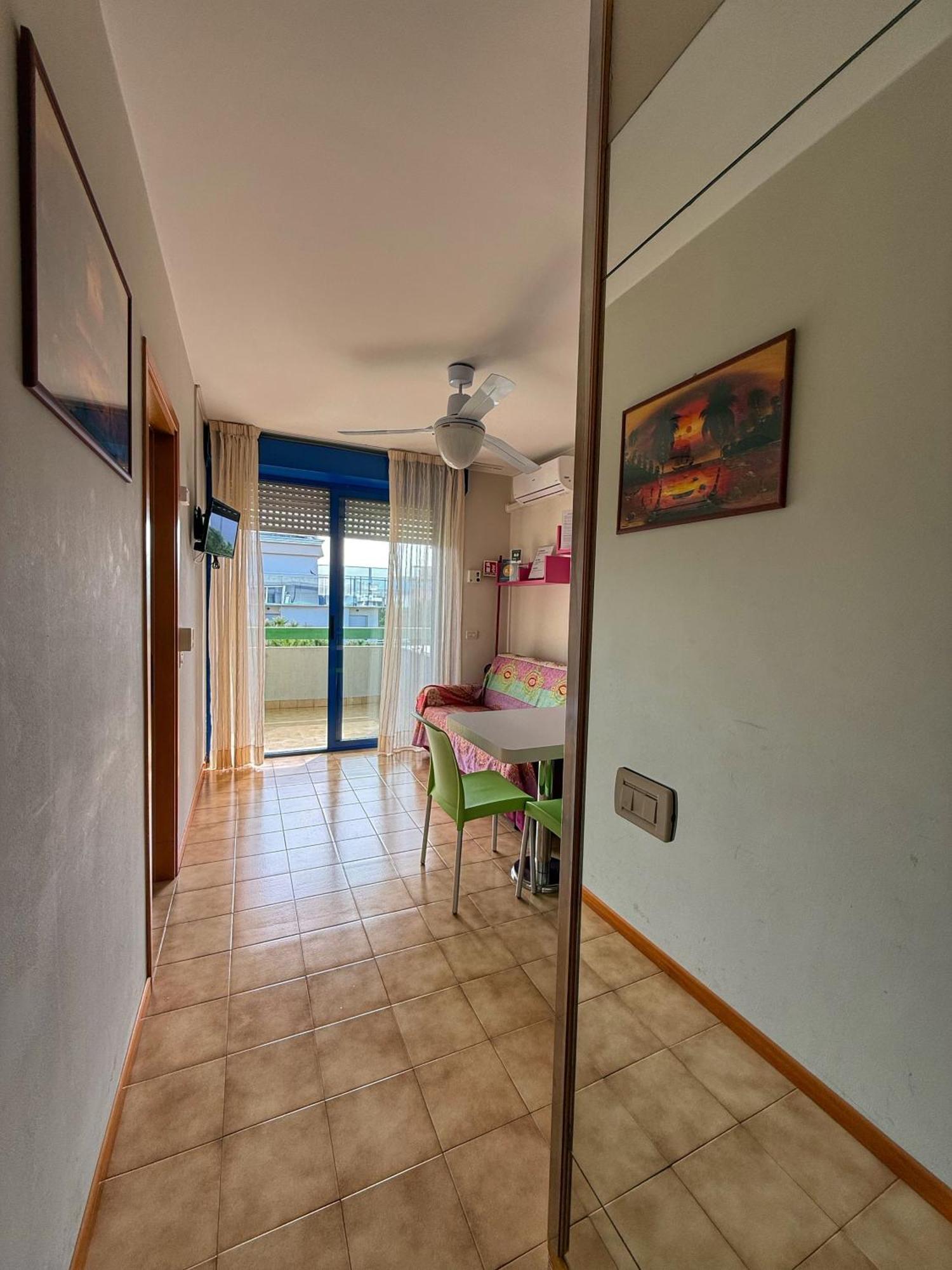 Grazioso Appartamento N 66 A Bibione A 100 Mt Dal Mare Екстер'єр фото